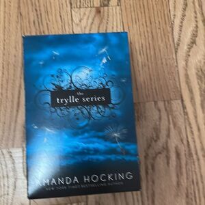 THE TRYLLE BOX SET SERIES AMANDA HOCKING ACCENT‎ TORN, SWITCH BOOKS